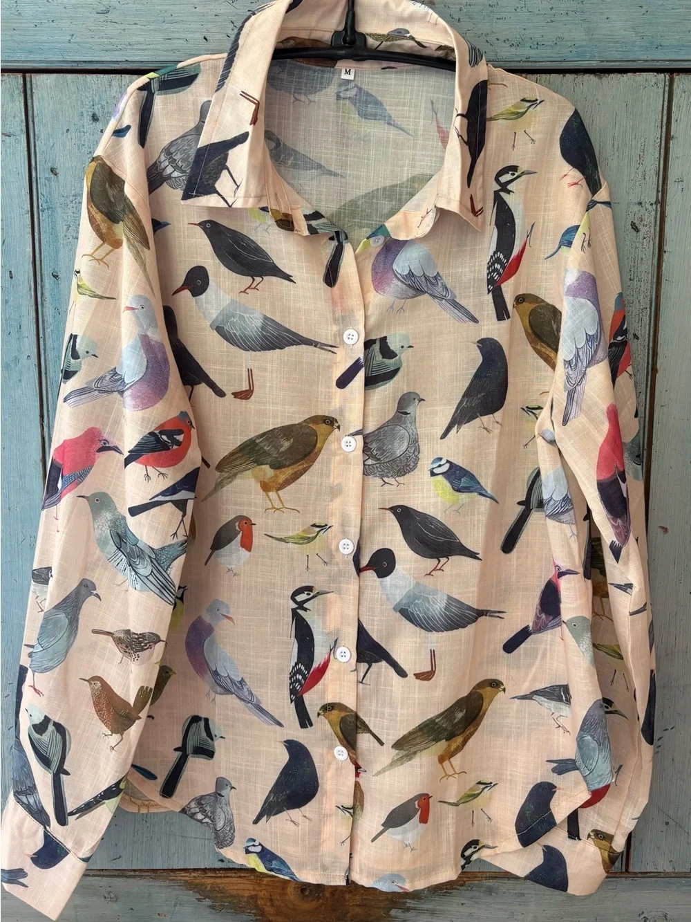 For Bird Lovers! Super Fun Women’s Beige Bird-Print Button-Up Shirt, Medium - Picture 16 of 16